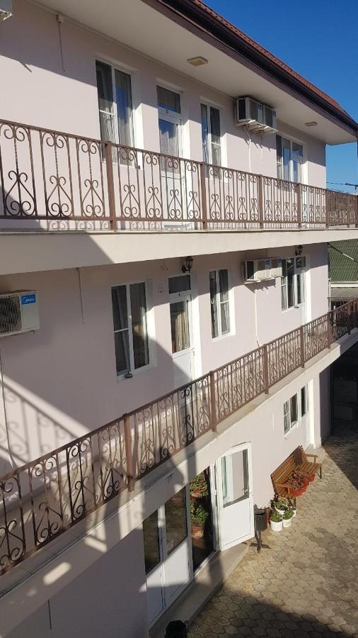 Holidays In Sukhum Σουχούμι Εξωτερικό φωτογραφία